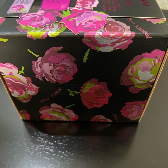 BETSEY JOHNSON NWT FRESH PEONY 4 pc BODY CARE SET - Picture 4 of 8